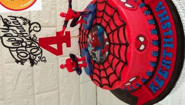 Customize "Spiderman"Butter Sugar Icing Cake.