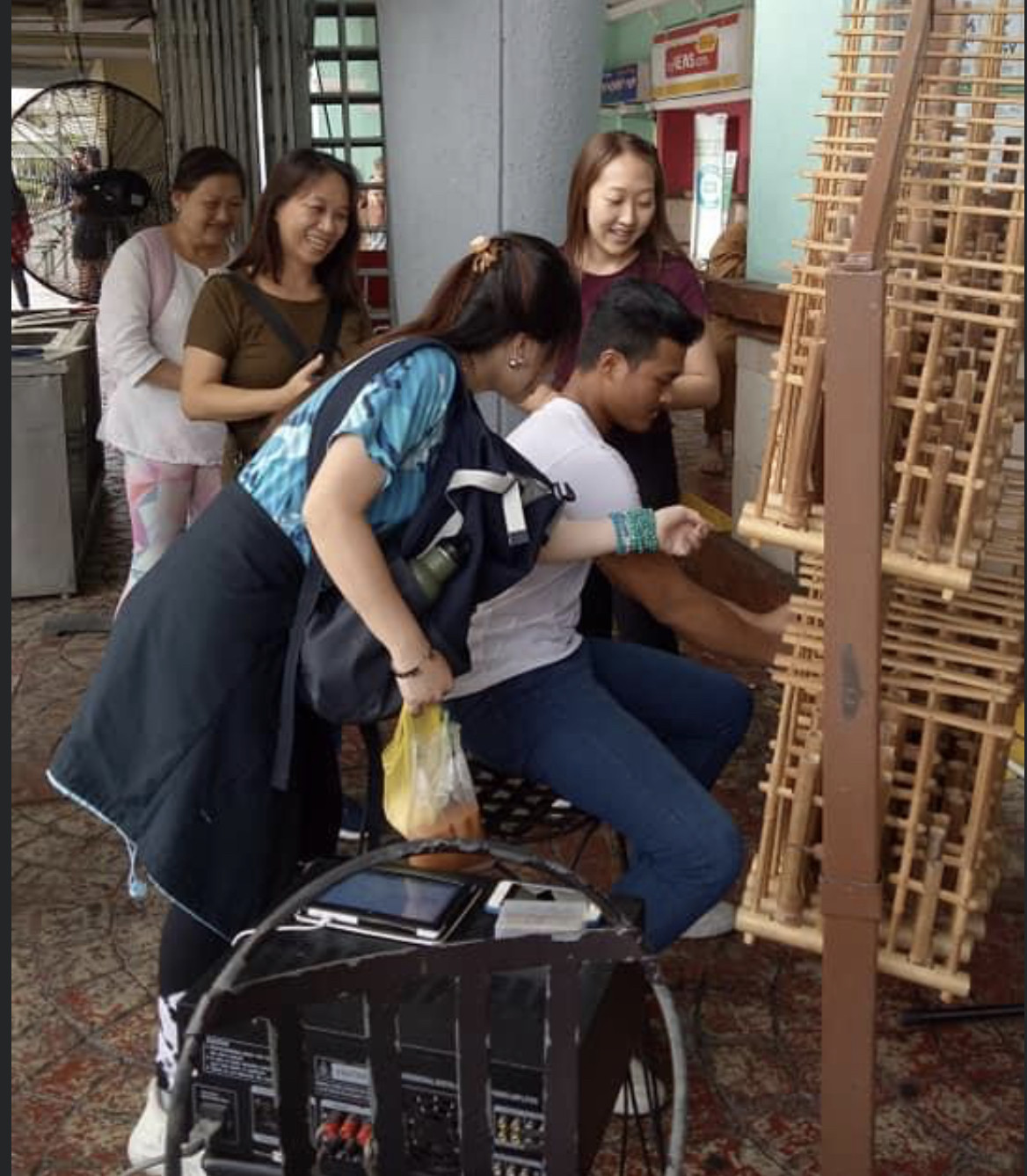 Azizi Angklung