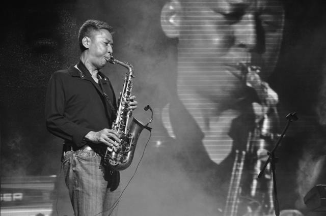 Azmi Hairudin Saxophonist