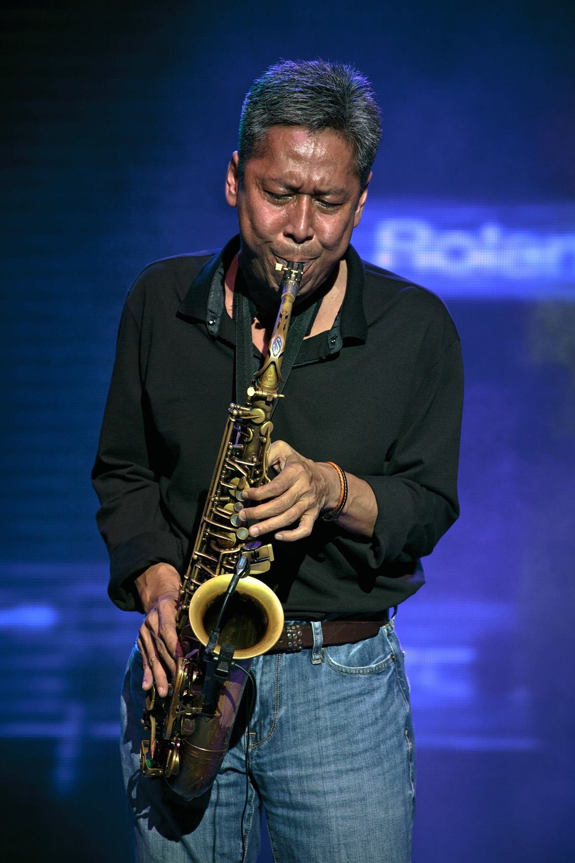 Azmi Hairudin Saxophonist