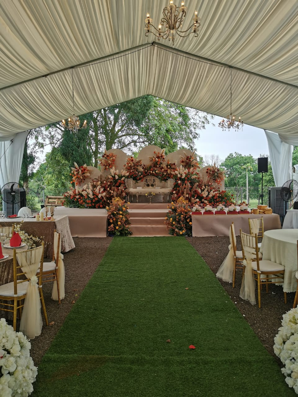 Lodge House - Garden Concept wedding only